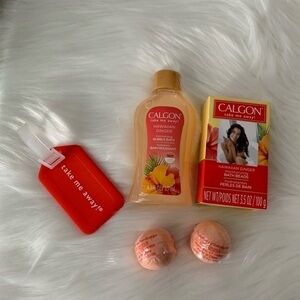 Calgon Hawaiian Ginger Bath Set  NWT